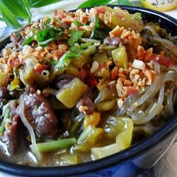 香辣酸菜牛肉粉的做法[图]
