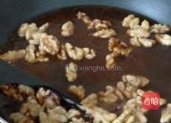 红糖琥珀核桃的做法图解3