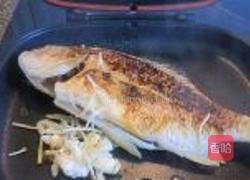 九层塔煎海鱼的做法图解3