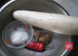 糖醋脆萝卜的做法图解1