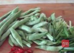 四季豆烧腊肉的做法图解3
