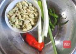 大葱炒豆丹的做法图解1