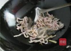 蒜苔炒肉丝的做法图解1