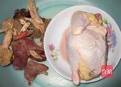 小鸡炖蘑菇的做法图解1