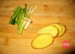 小鸡炖蘑菇的做法图解4