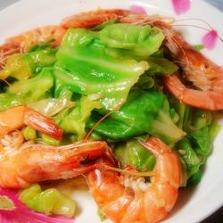 蒜香大虾包菜的做法[图]