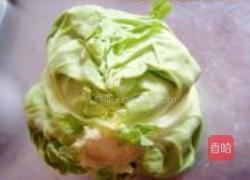 蒜香大虾包菜的做法图解1