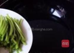 鸡丝蒿子杆的做法图解3