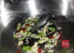 葱香蛤蜊肉的做法图解4