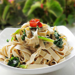 菠菜炒豆腐皮的做法[圖]