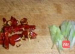 菠菜炒豆腐皮的做法图解3