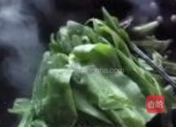 素炒油麦菜的做法图解3