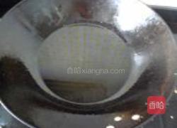 黄金凤尾虾球的做法图解10