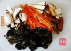 杂蔬素炒年糕的做法图解3