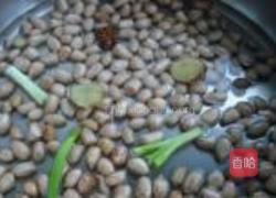 凉拌泡菜花生米的做法图解2