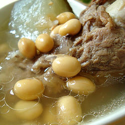 黄豆冬瓜筒骨汤的做法[图]