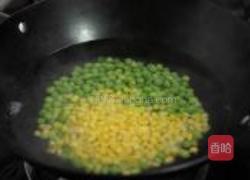 豌豆拌虾仁的做法图解2