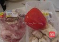 彩椒蘑菇鸡的做法图解1
