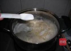 豆腐粒鲜虾汤面的做法图解10