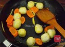 鱼丸煮青菜的做法图解4