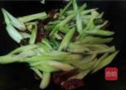 腊肠炒双蔬的做法图解4