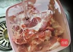 萝卜菌菇排骨煲的做法图解2