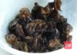 木耳猪蹄的做法图解2