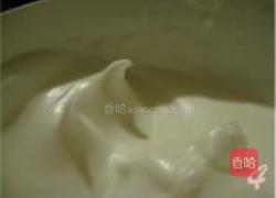 围边黄桃慕斯蛋糕的做法图解4