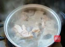 芋香红烧排骨的做法图解1