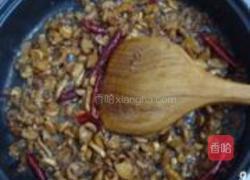 麻辣金钩香酥花生的做法图解9