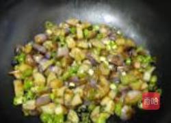 豉椒炒茄丁的做法图解6