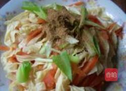 凉拌干豆皮红萝卜的做法图解7