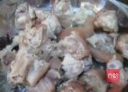 黄笋煨猪蹄的做法图解3