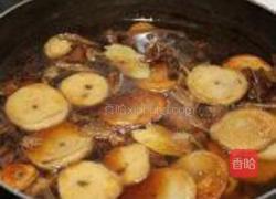 茶树菇烧面筋的做法图解7