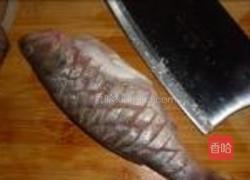 茄汁鲈鱼的做法图解1