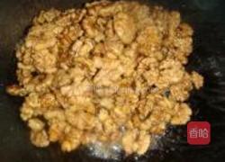 琥珀桃仁的做法图解4