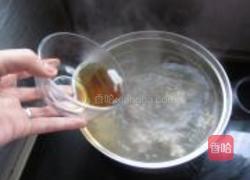 苡米百合猪骨汤的做法图解5