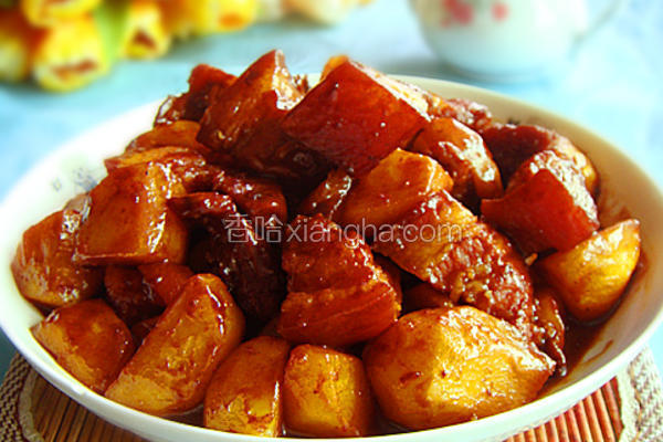 土豆红烧肉