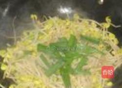 青蒜炒豆芽的做法图解5