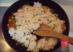 虾仁蛋炒饭的做法图解6