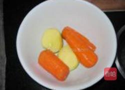 土豆红萝卜肉丸的做法图解1