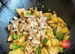 茨菰蒜苗炒肉片的做法图解10