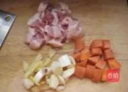 五花肉烧鲅鱼的做法图解2