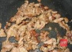 三椒炒牛肉的做法图解5