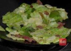 广式腊肠炒包菜的做法图解6