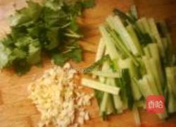 凉拌肘花豆皮菜的做法图解2