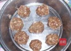 炸牛肉丸子的做法图解3