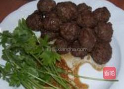 炸牛肉丸子的做法图解7