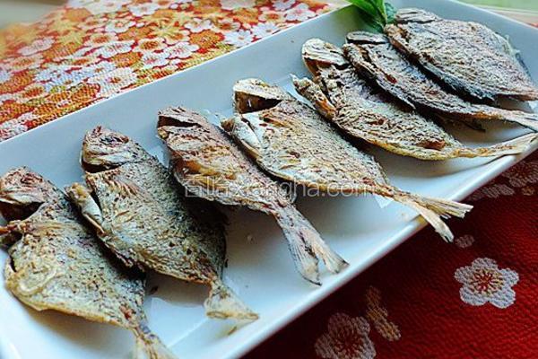 干煎杂海鱼