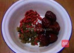 腊八粥的做法图解1